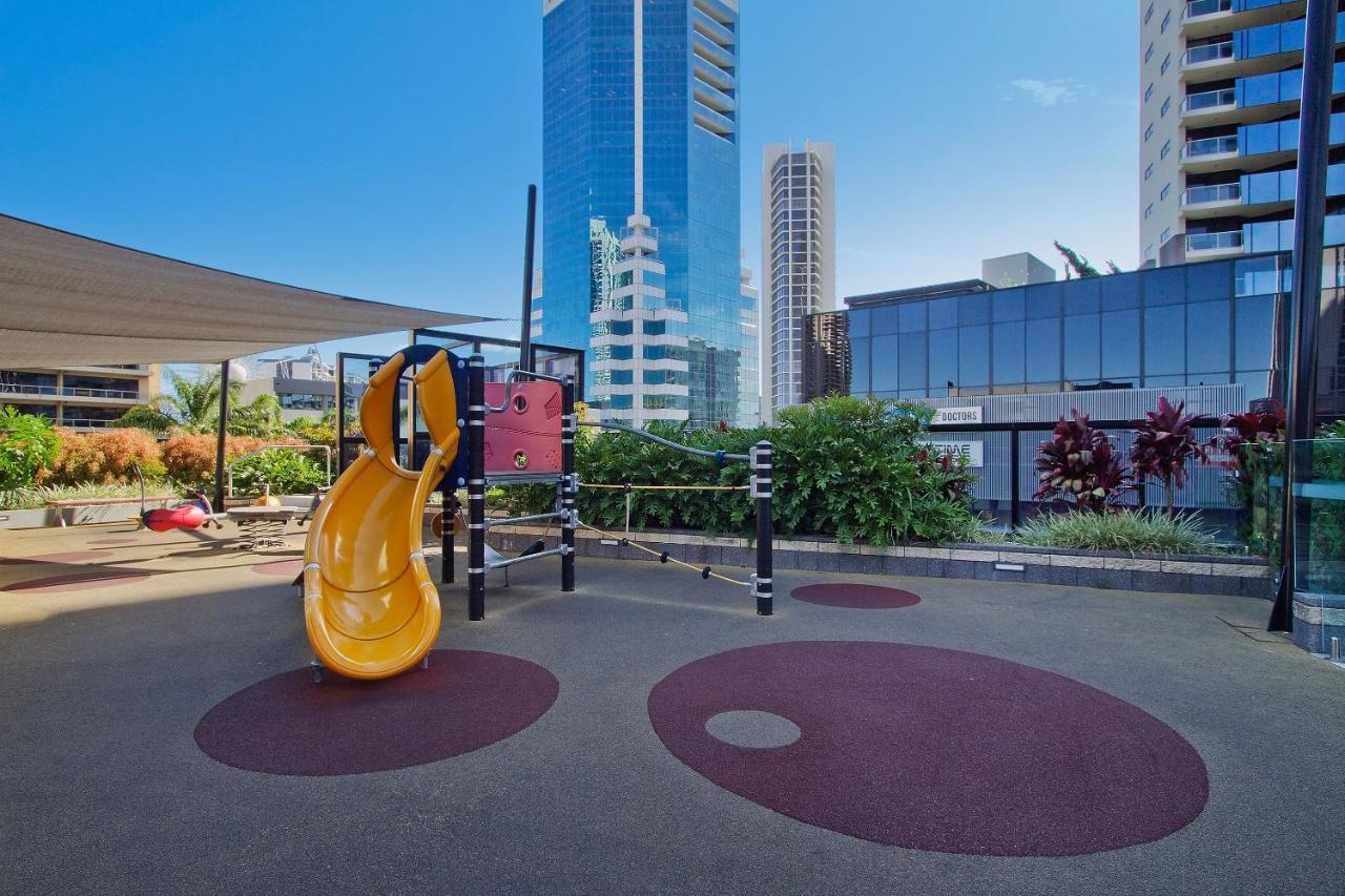 Apartment Kids Free In Hinterland View 1 Bedroom Spa At Circle On Cavill - Q Gold Coast